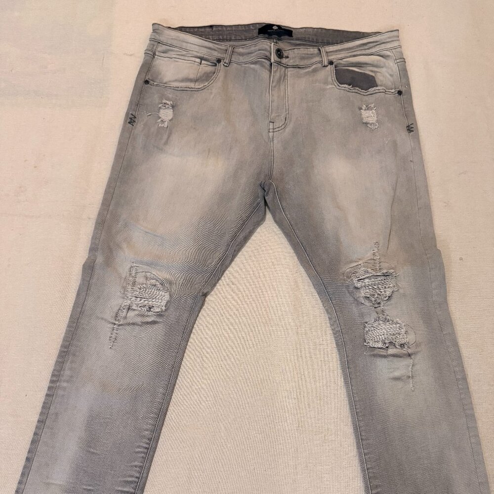 Grey Distressed Jeans • Focus Jeans • Size 42W 32L
